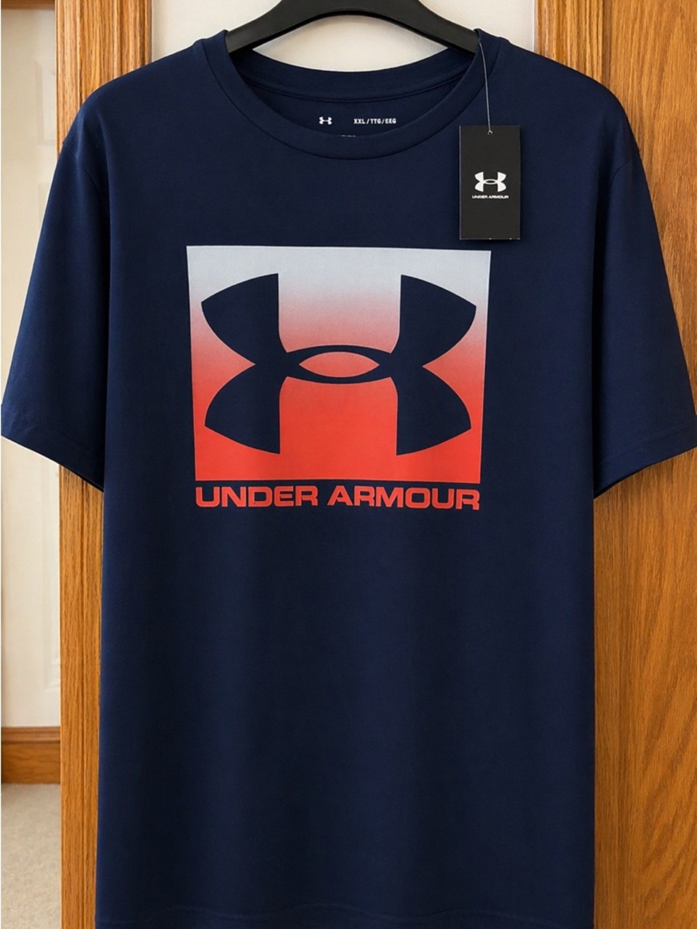 Under Armour Men’s Navy Tee with Red Gradient Logo